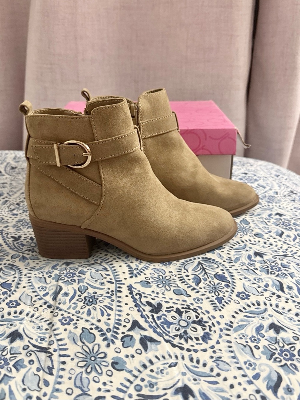 NEW Girls Sugar Bierock Ankle Boots With Heels Taupe Size 3